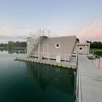 Botel Blue Village