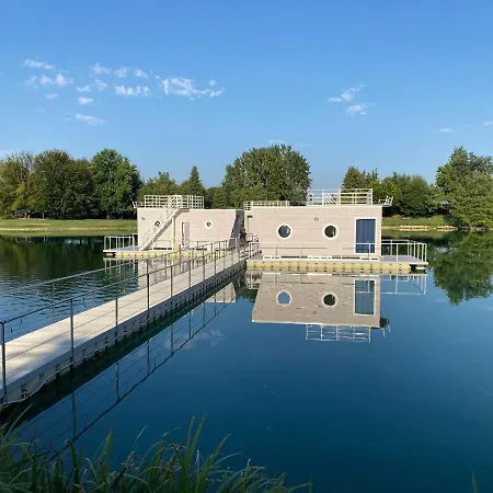 Blue Village Савильяно