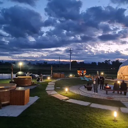 Hotel na wodzie Blue Village Savigliano